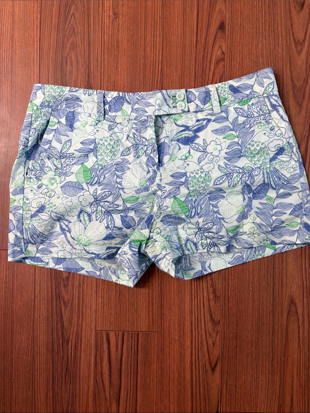 Vineyard Vines Floral Print Shorts in Blue & Green